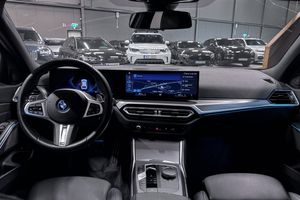 BMW 330 bild 13