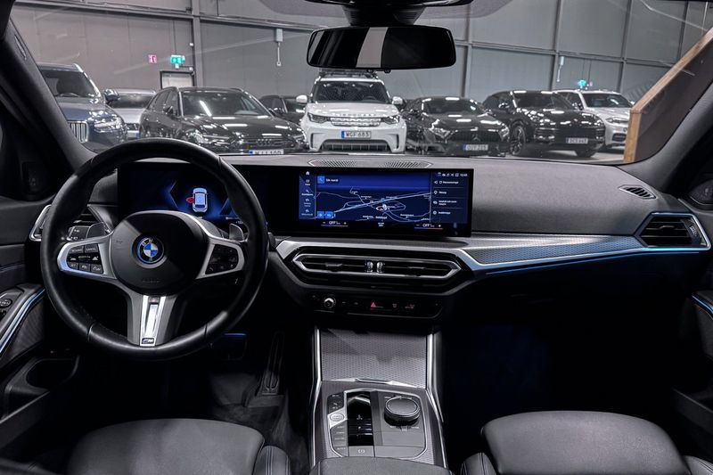BMW 330 bild 13