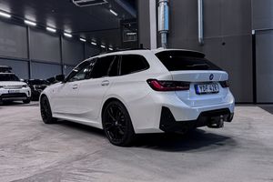BMW 330 bild 4