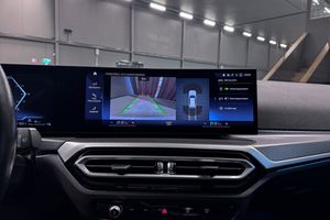 BMW 330 bild 18