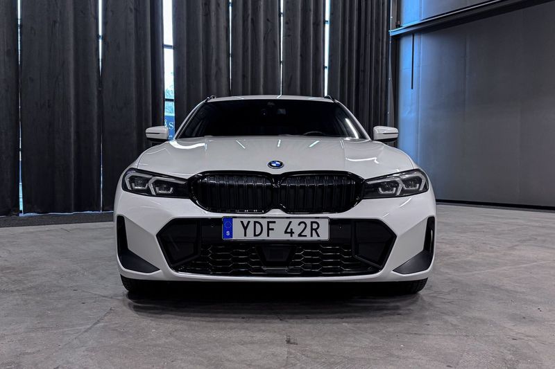 BMW 330 bild 9