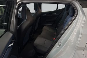 Volvo EX30 bild 7