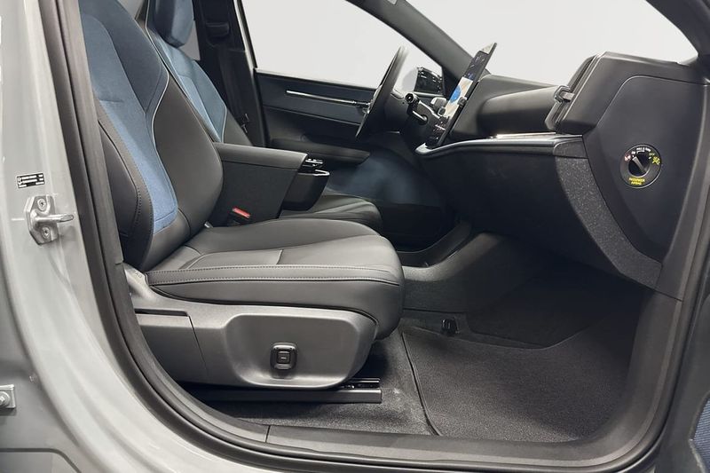 Volvo EX30 bild 5