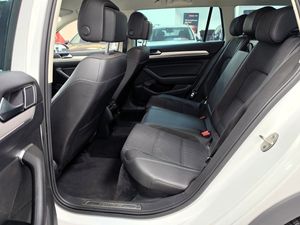 Volkswagen Passat bild 9