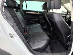 Volkswagen Passat bild 6