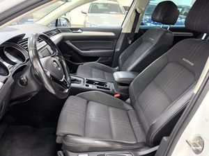 Volkswagen Passat bild 7