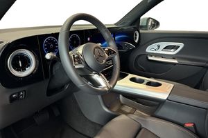 Mercedes GLB220 bild 8