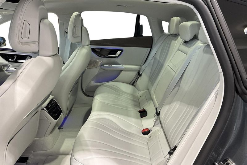 Mercedes EQE350+ bild 12
