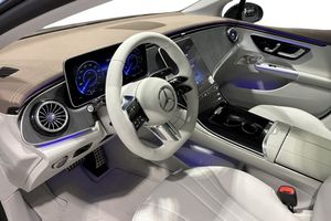 Mercedes EQE350+ bild 9