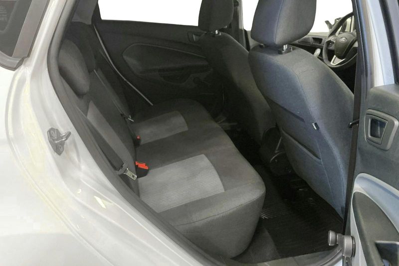 Ford Fiesta bild 8