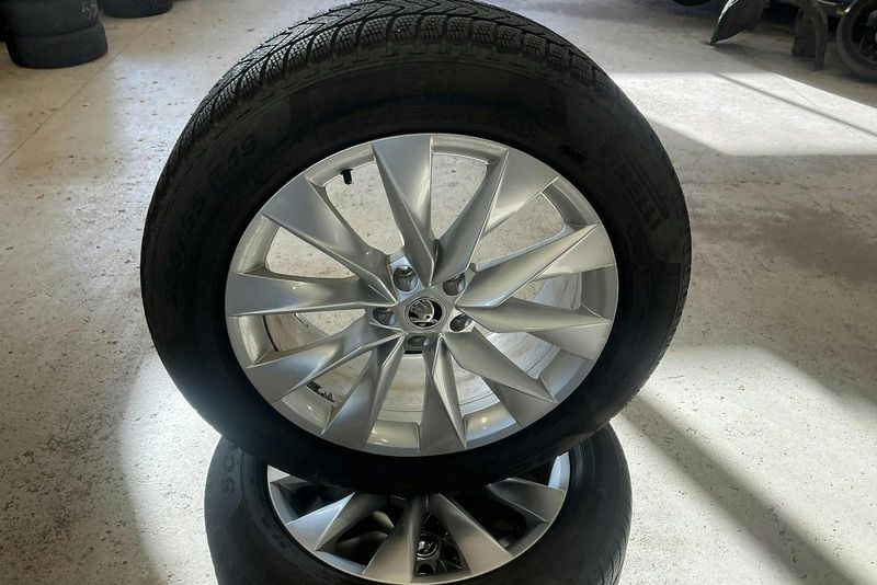 Skoda Enyaq bild 17