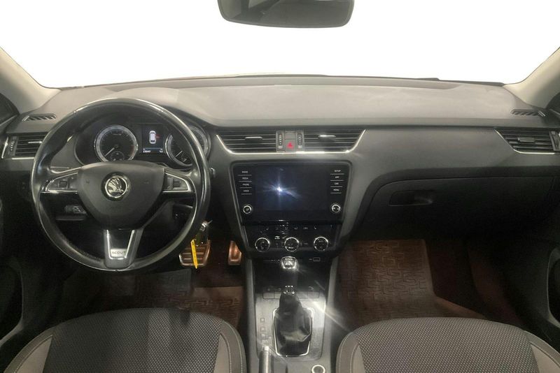 Skoda Octavia bild 6