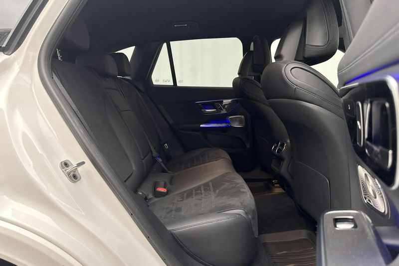 Mercedes GLC300 bild 8