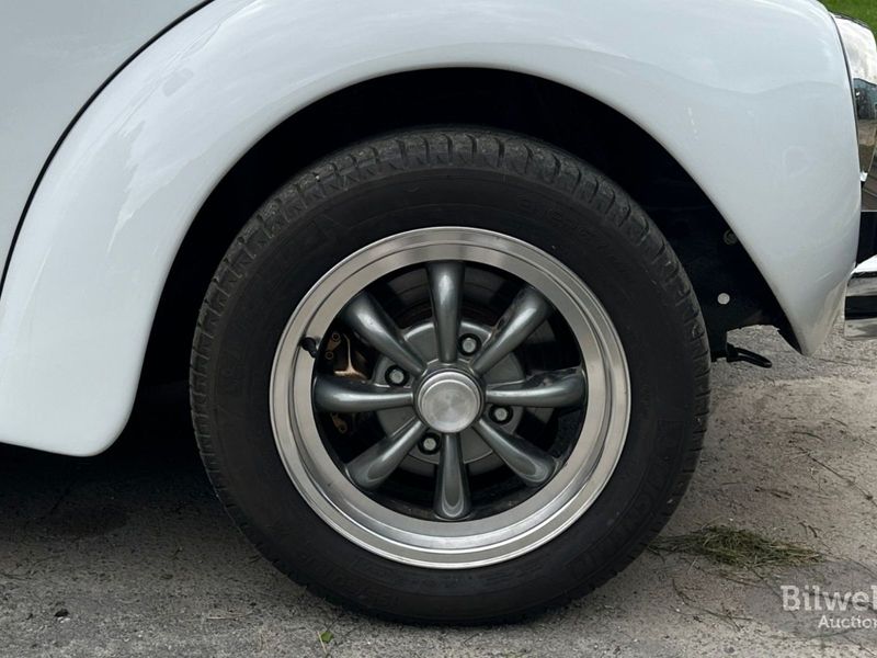 Volkswagen 1303 bild 11