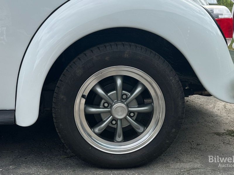 Volkswagen 1303 bild 9