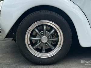 Volkswagen 1303 bild 10