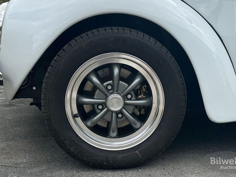 Volkswagen 1303 bild 10