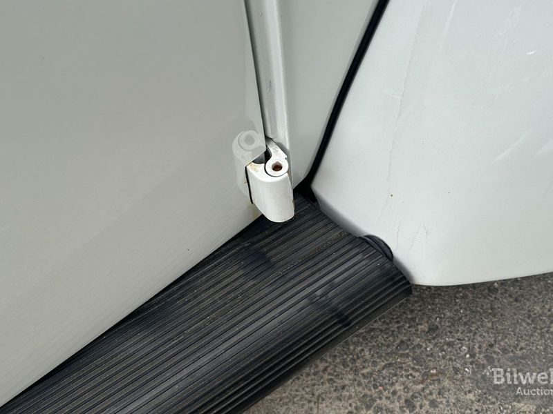 Volkswagen 1303 bild 67