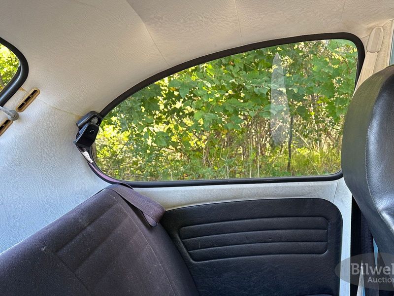 Volkswagen 1303 bild 37