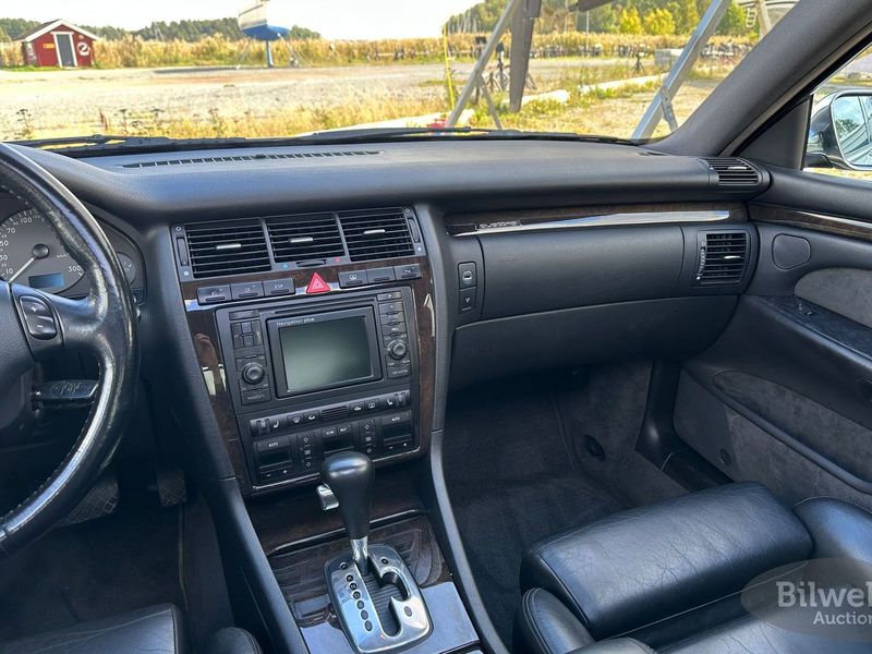 Audi S8 bild 48