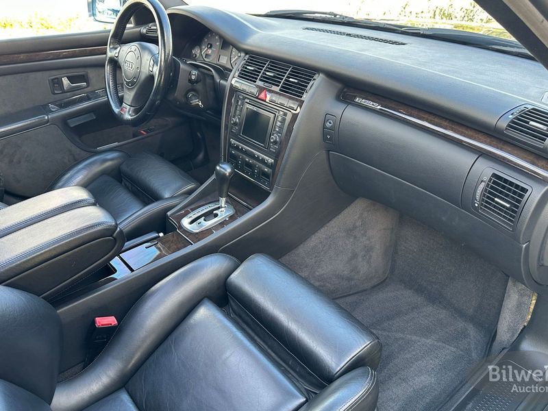 Audi S8 bild 57