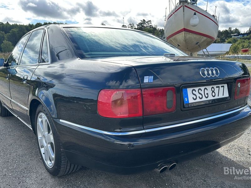 Audi S8 bild 31
