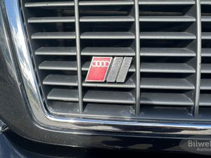 Audi S8 bild 77