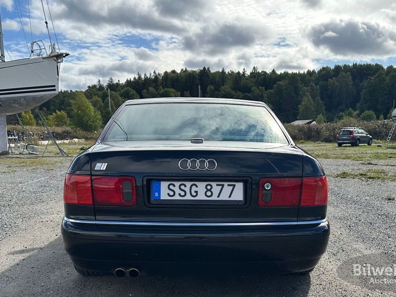 Audi S8 bild 30