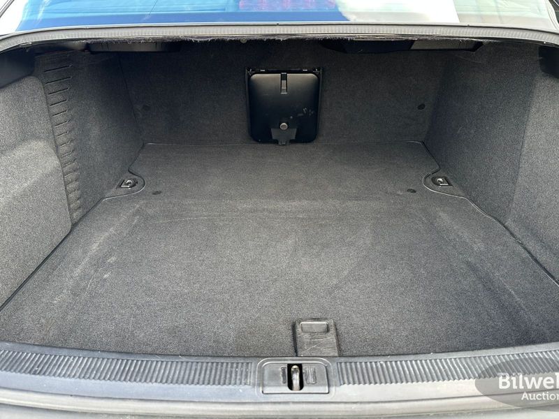 Audi S8 bild 33