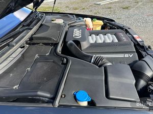 Audi S8 bild 26