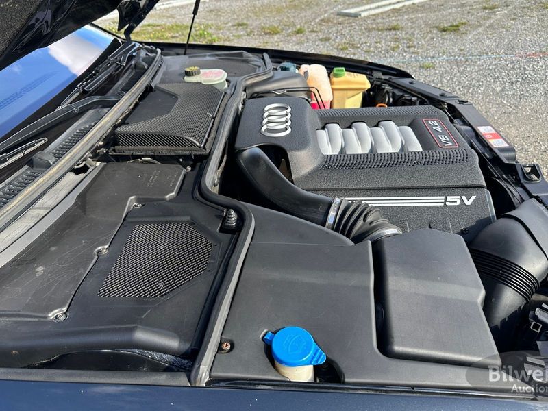 Audi S8 bild 26