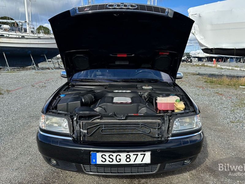 Audi S8 bild 20