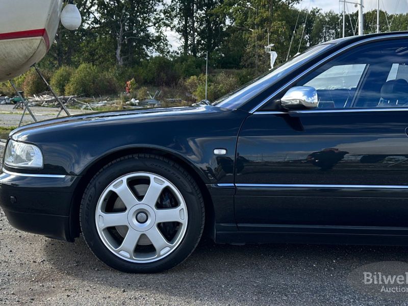 Audi S8 bild 16