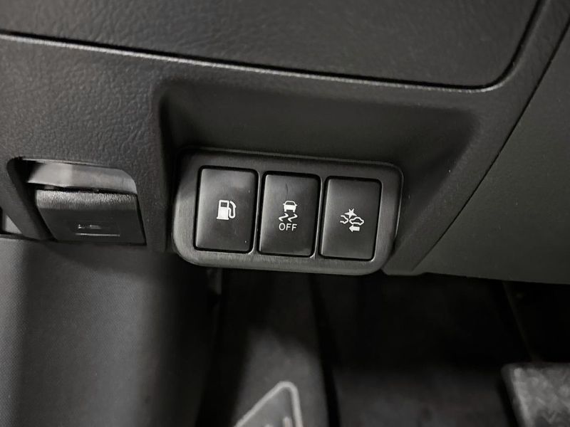 Toyota Avensis bild 20