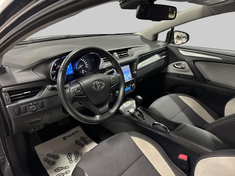 Toyota Avensis bild 14