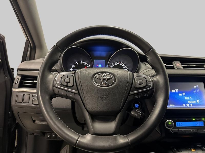 Toyota Avensis bild 19
