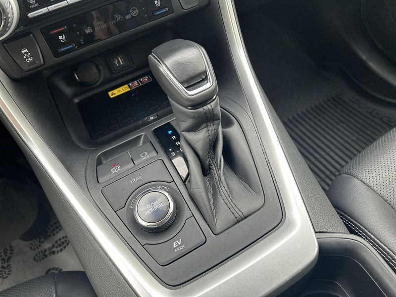 Toyota RAV4 bild 18