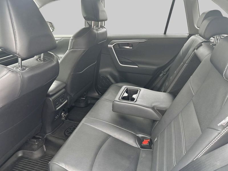 Toyota RAV4 bild 11