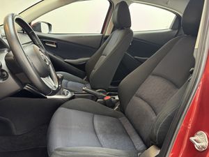 Mazda 2 bild 7