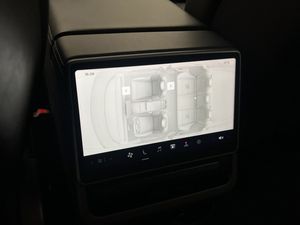 Tesla Model 3 bild 26