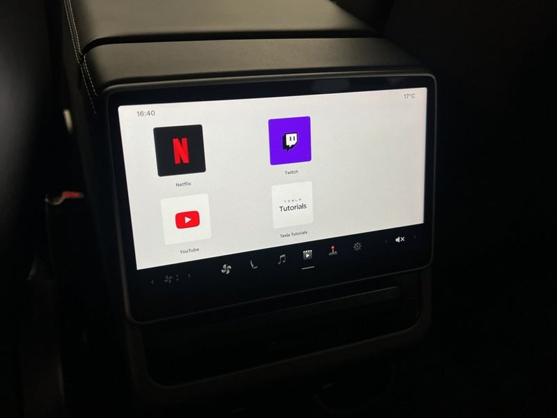 Tesla Model 3 bild 27
