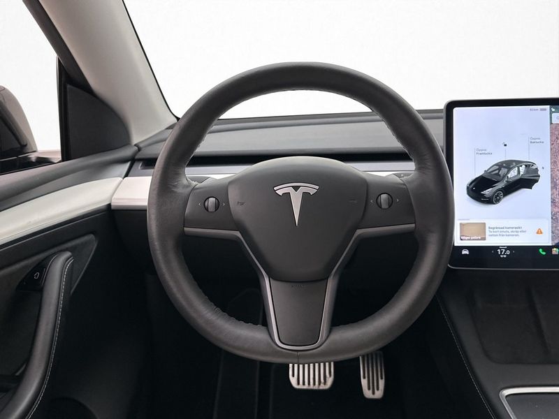 Tesla Model Y bild 16