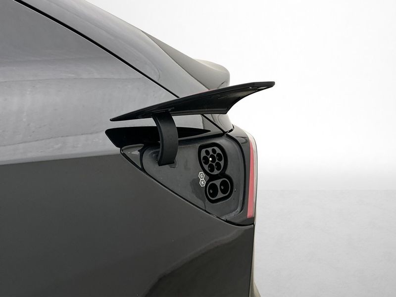 Tesla Model Y bild 11