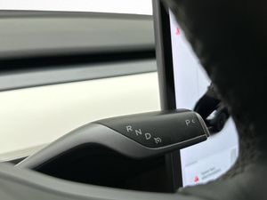Tesla Model Y bild 19