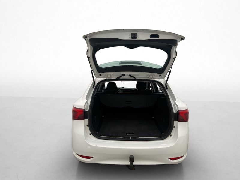 Toyota Avensis bild 14