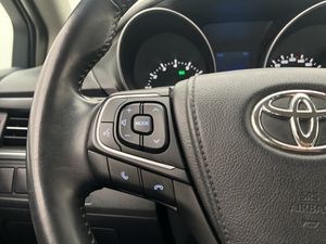 Toyota Avensis bild 24