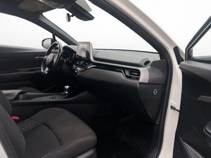 Toyota C-HR bild 12