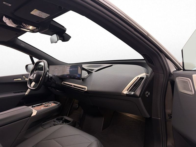 BMW iX bild 17