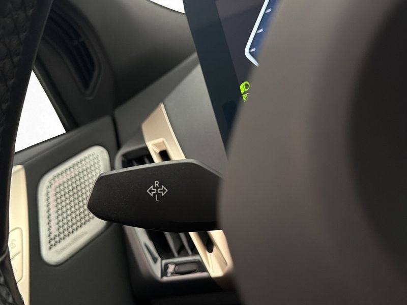 BMW iX bild 37