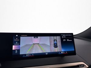 BMW iX bild 27